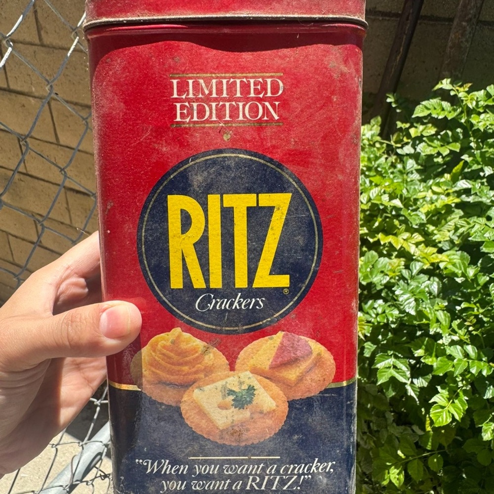 Ritz Limited Edition Red Tin